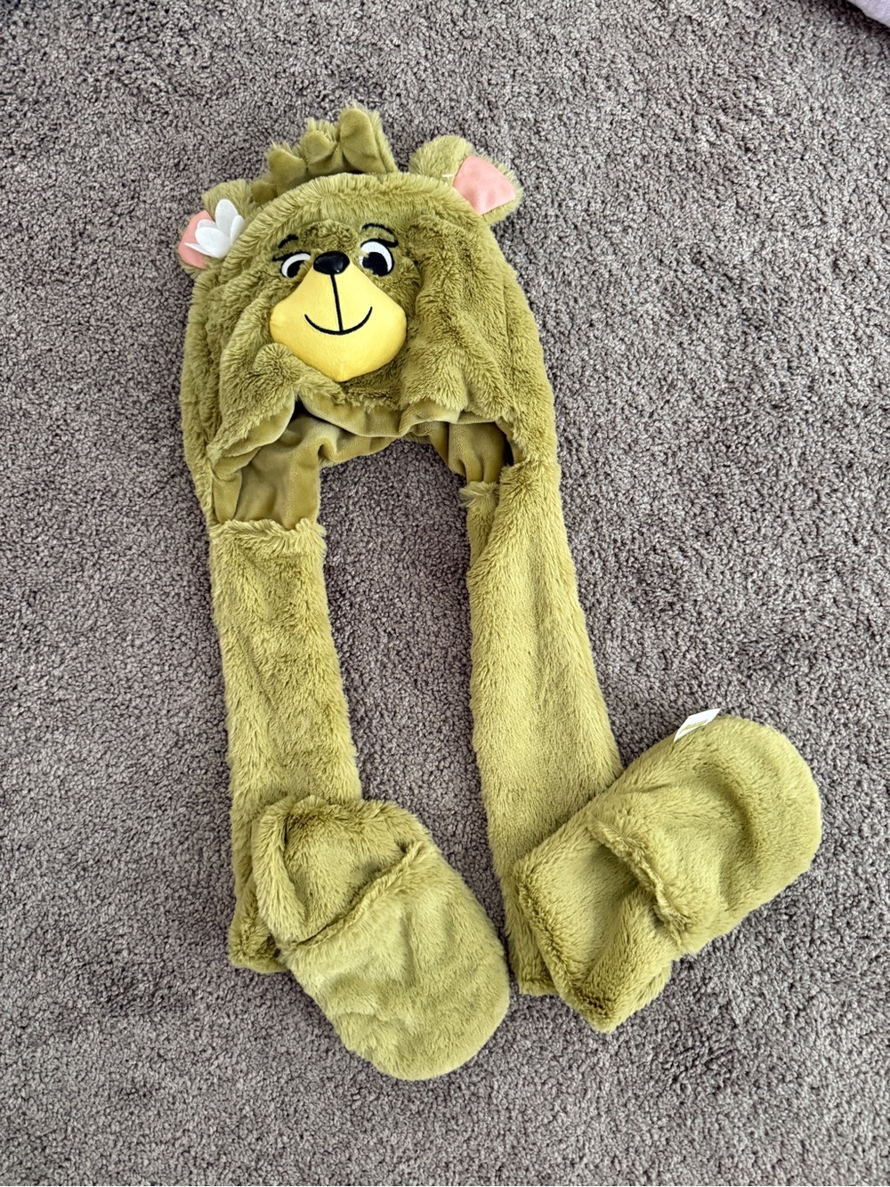 Jellystone Cindy Bear Hat